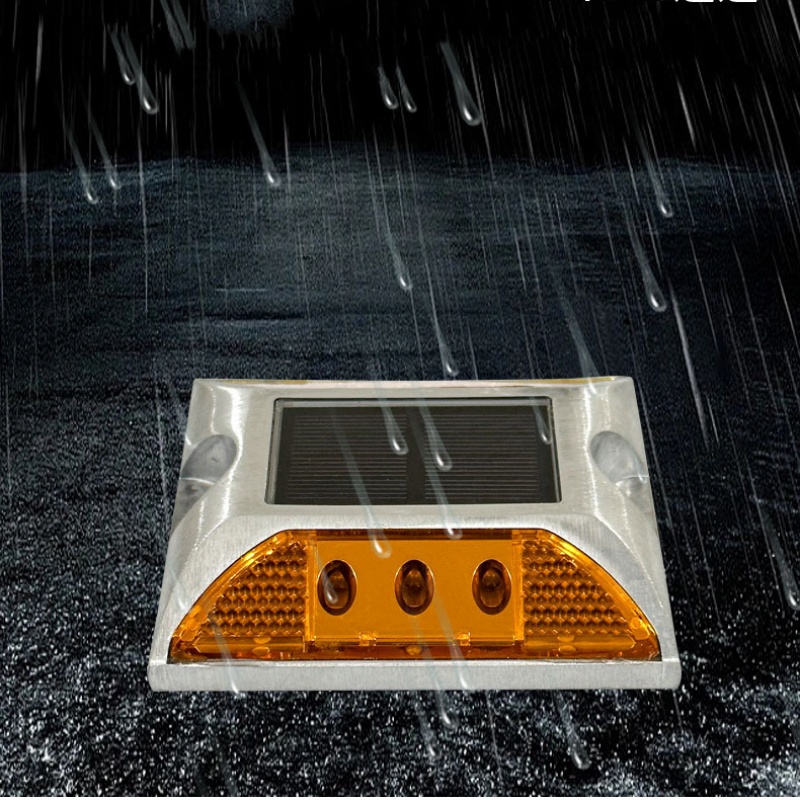 LED Solar Power Ground Marker  - đánh giá và giá Outdoor Power Post