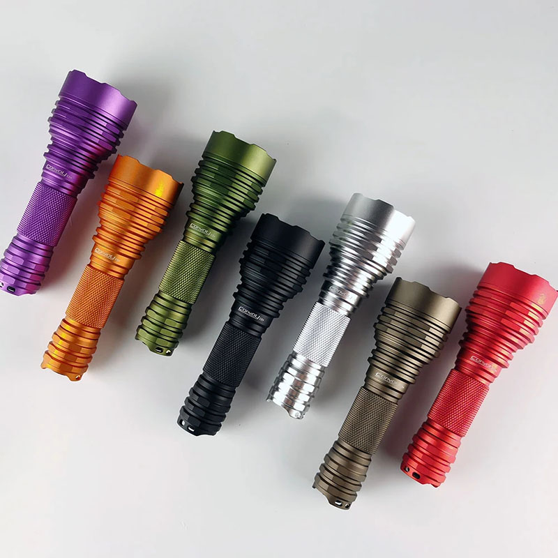 Convoy C8 Plus Flashlight with - đánh giá và giá Outdoor Power Group